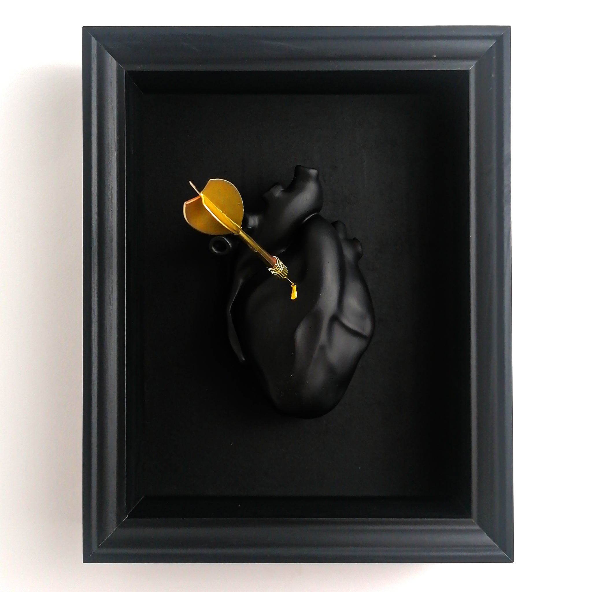 Cuore Anatomico Dart Black con Cornice Nera