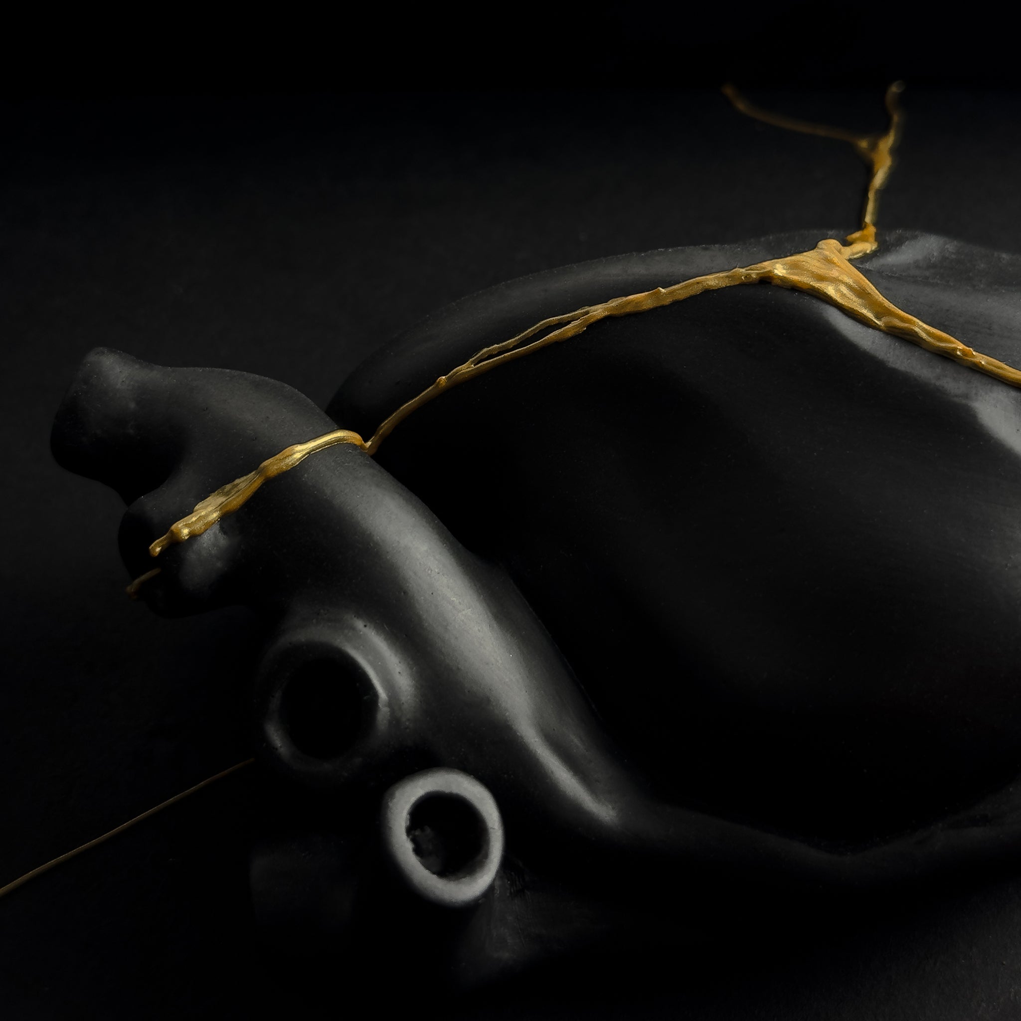 Cuore Anatomico Kintsugi Nero Con Cornice