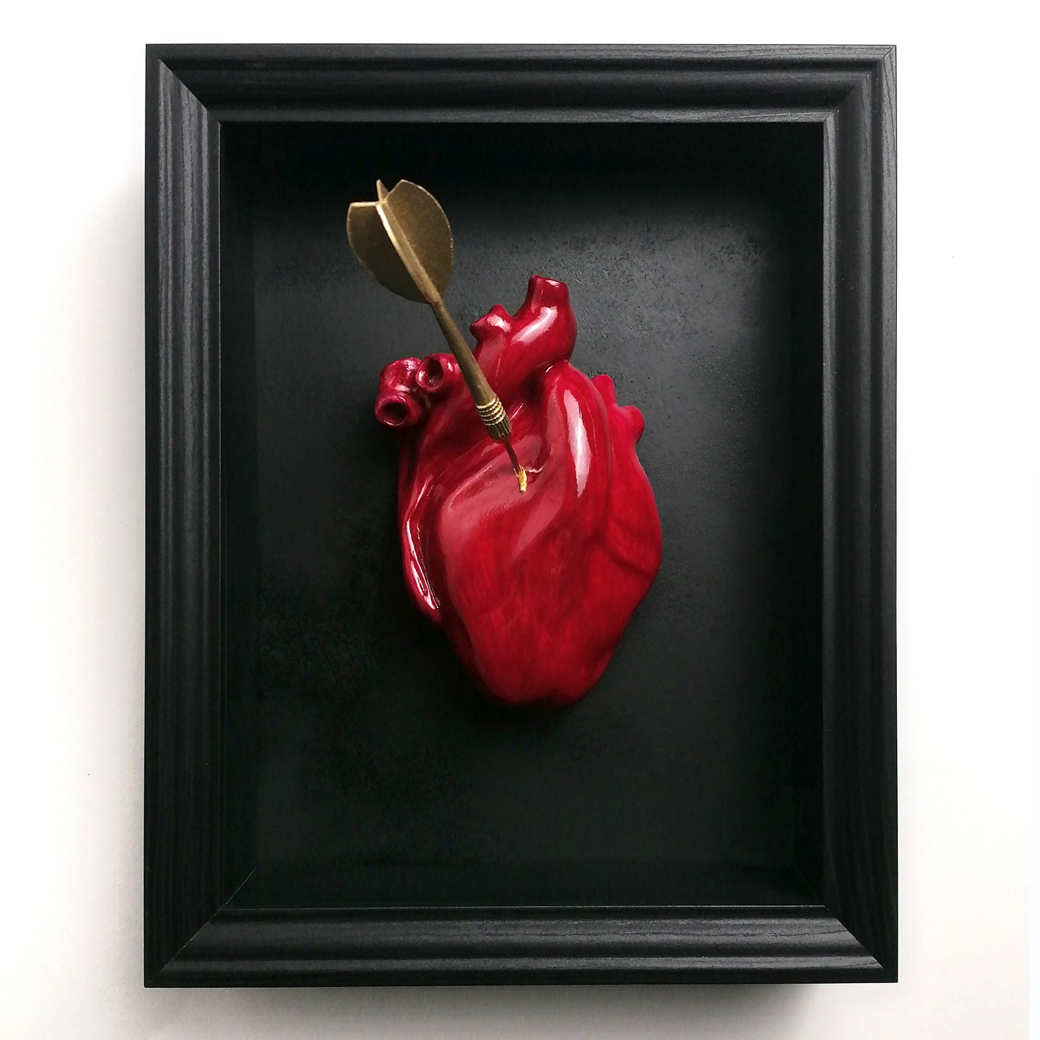 Cuore Anatomico Dart Amaranto con Cornice Nera